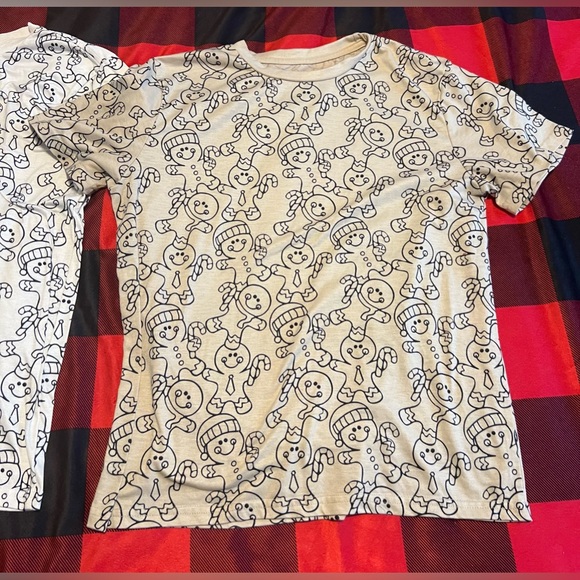 NWOT SHEIN 4 piece bundle. 2 holiday tshirts & 2 pastel color skirts (size 4/s) - Picture 3 of 15